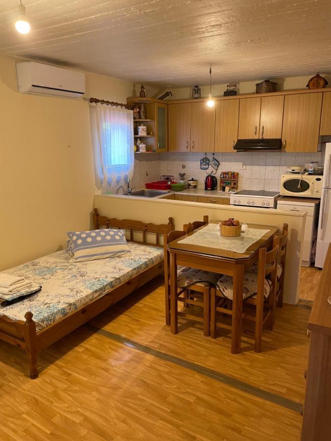 Villa Lochia - Mikrospilia House מראה חיצוני תמונה